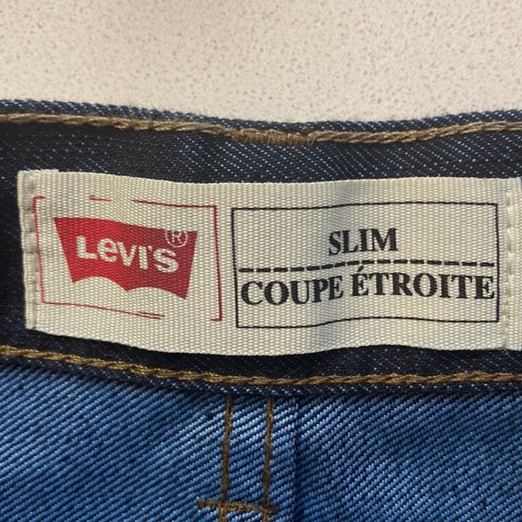 Levi’s boy 16 - Picture 3 of 4